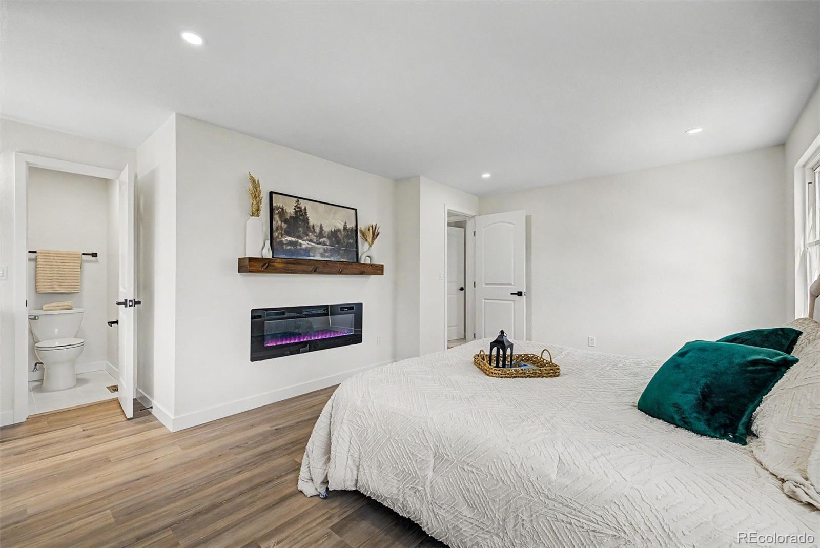 MLS Image #16 for 1421 s chambers circle,aurora, Colorado