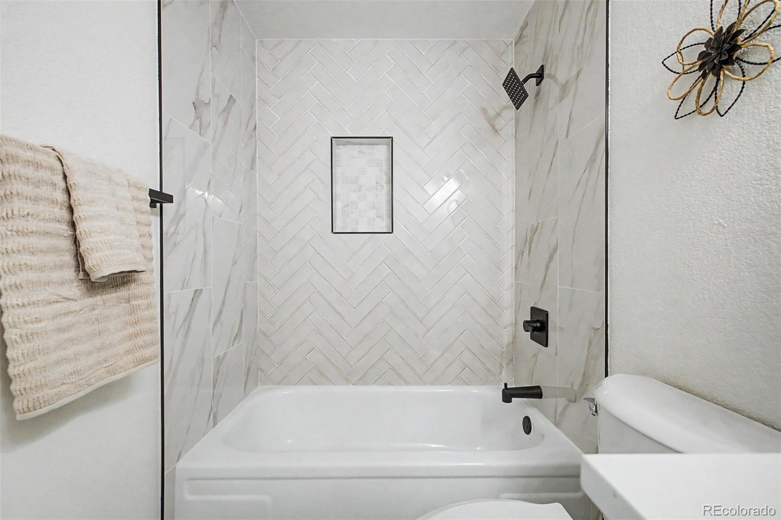 MLS Image #24 for 1421 s chambers circle,aurora, Colorado