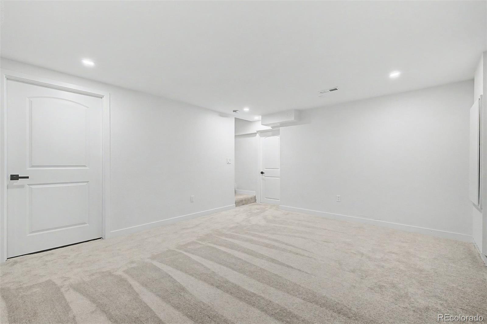 MLS Image #30 for 1421 s chambers circle,aurora, Colorado