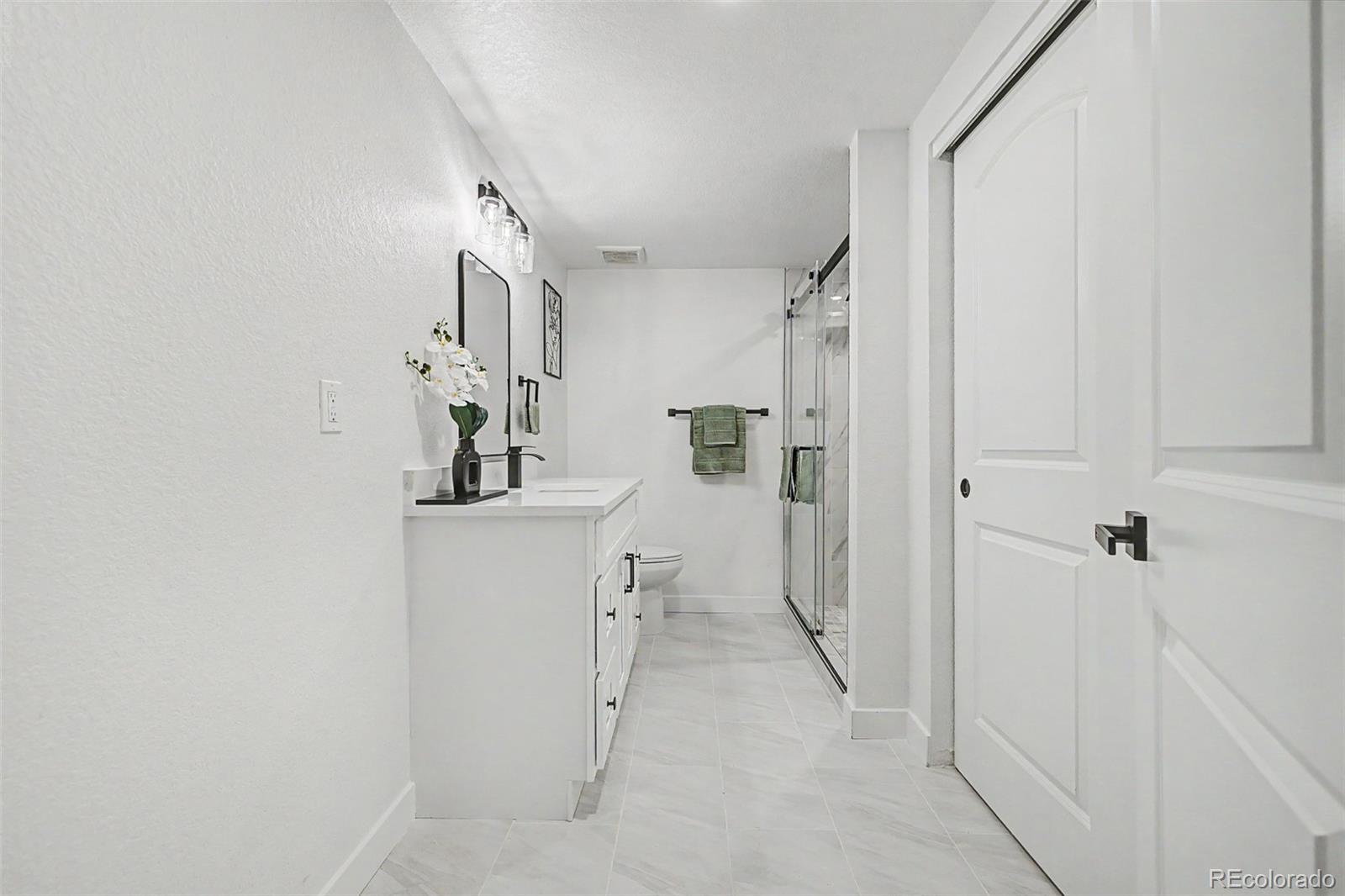 MLS Image #35 for 1421 s chambers circle,aurora, Colorado