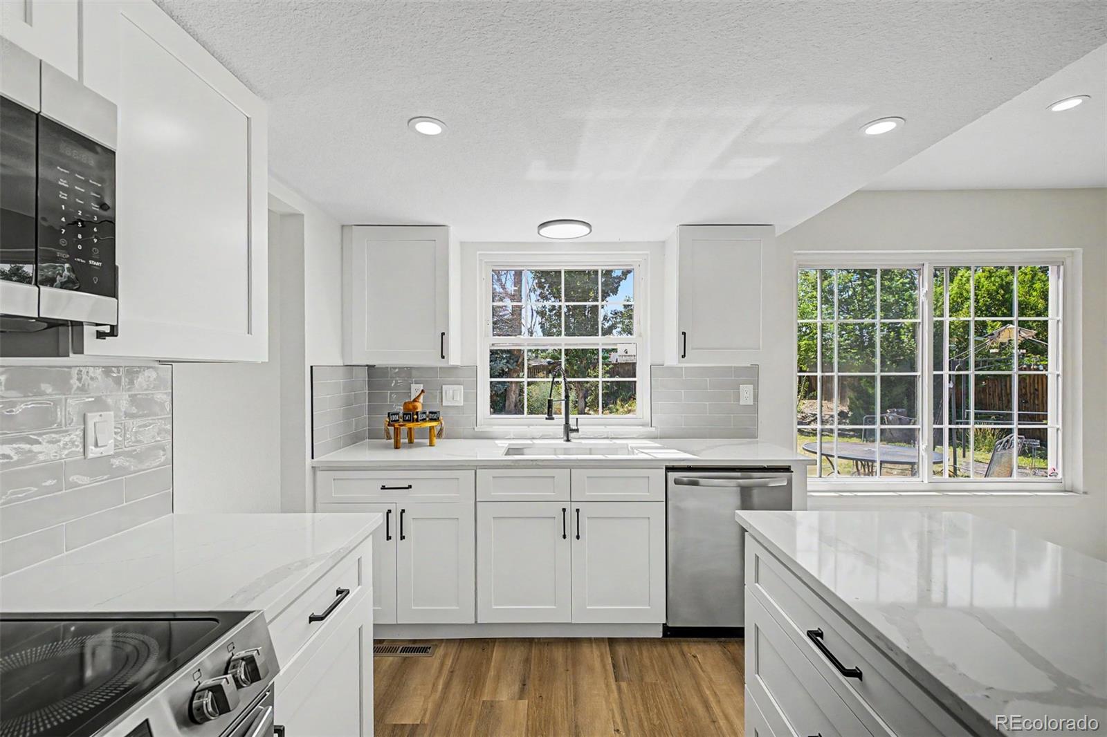 MLS Image #7 for 1421 s chambers circle,aurora, Colorado