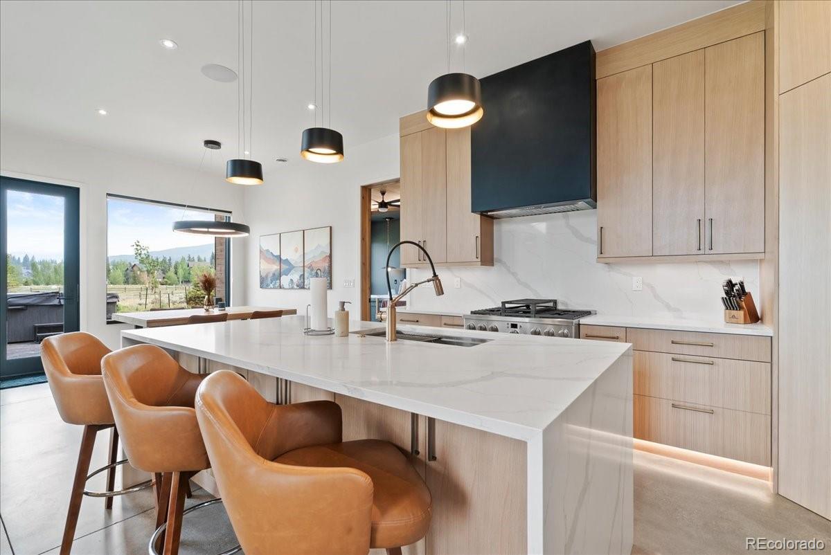 MLS Image #11 for 127  telluride court,dillon, Colorado