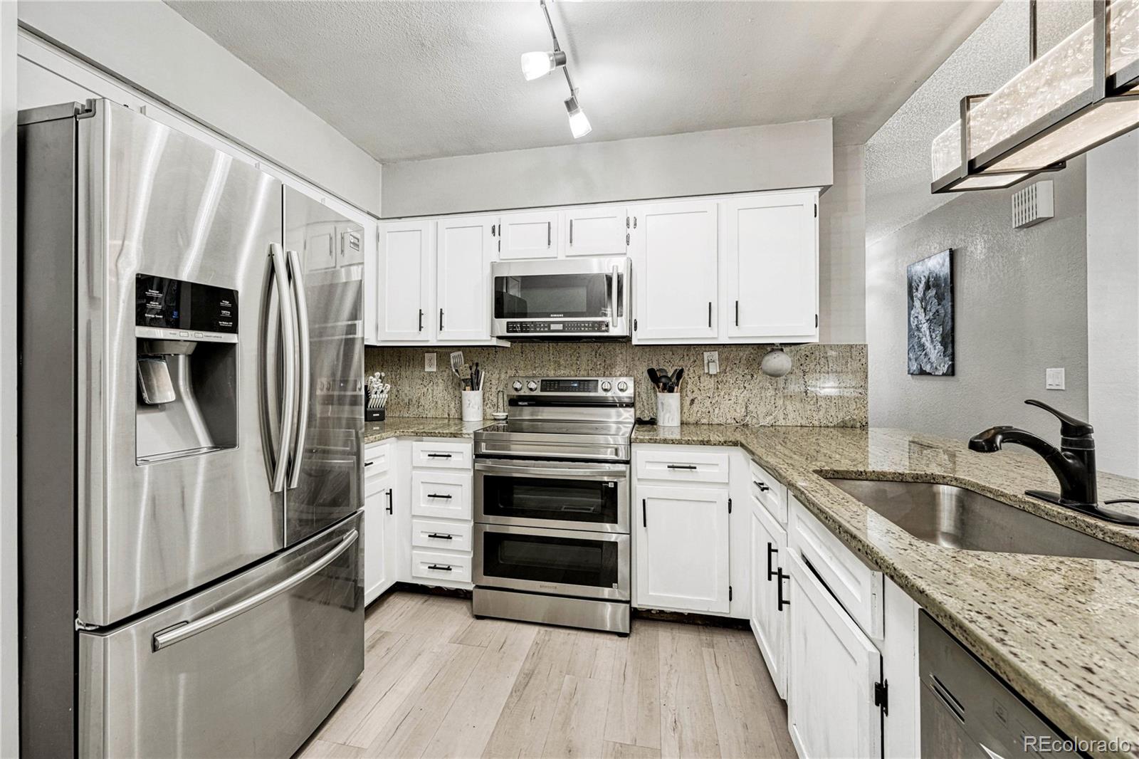 MLS Image #13 for 15409 e oberlin place,aurora, Colorado
