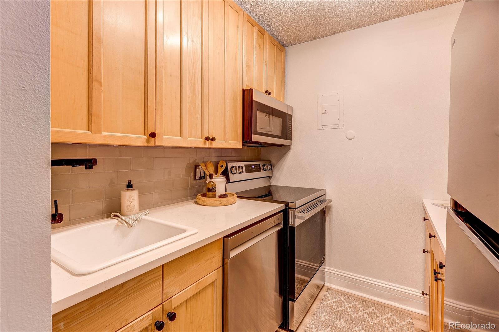 MLS Image #4 for 1233 n ogden street 407,denver, Colorado