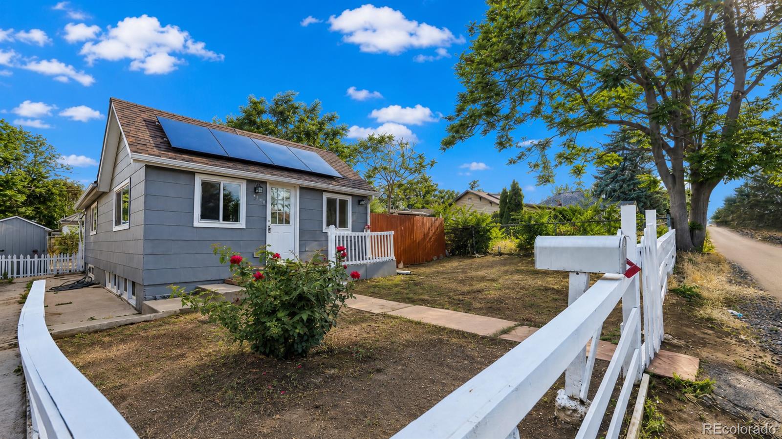 MLS Image #2 for 2810 w short place,denver, Colorado