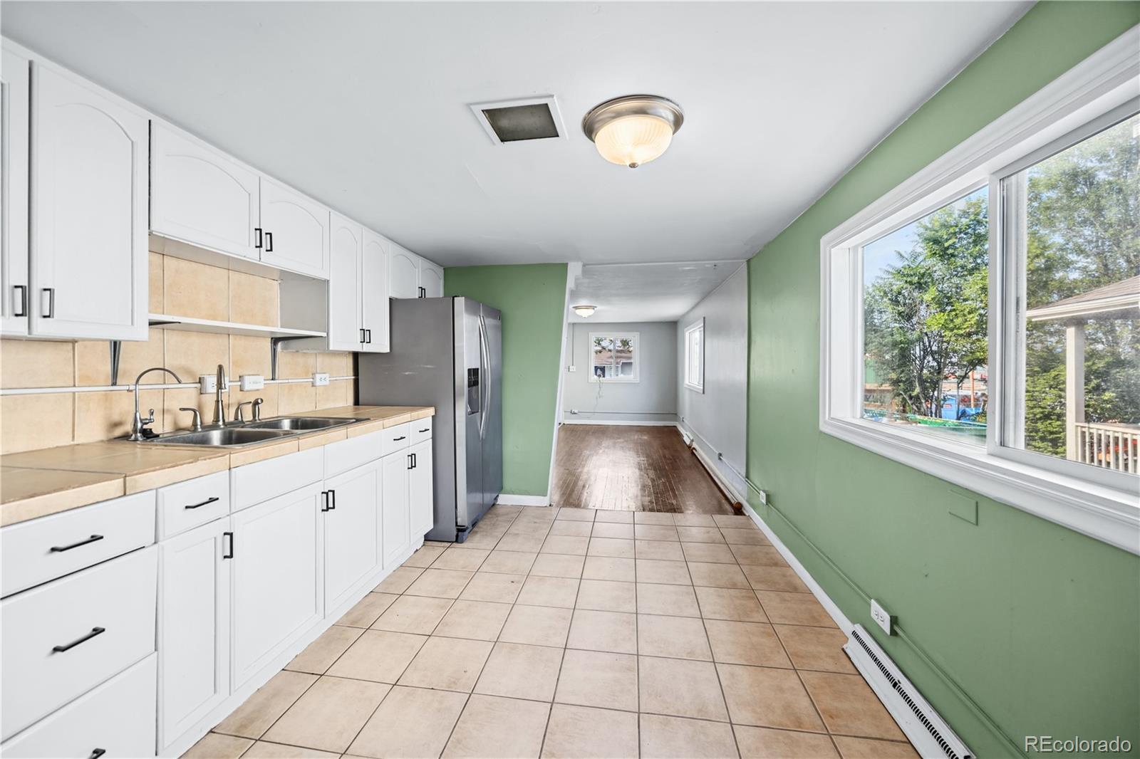 MLS Image #7 for 2810 w short place,denver, Colorado