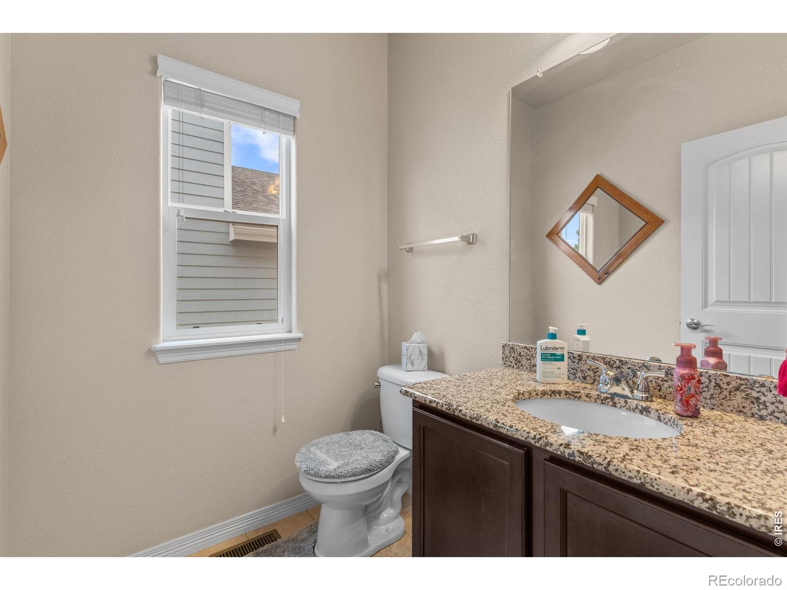 MLS Image #12 for 562  dakota court,windsor, Colorado
