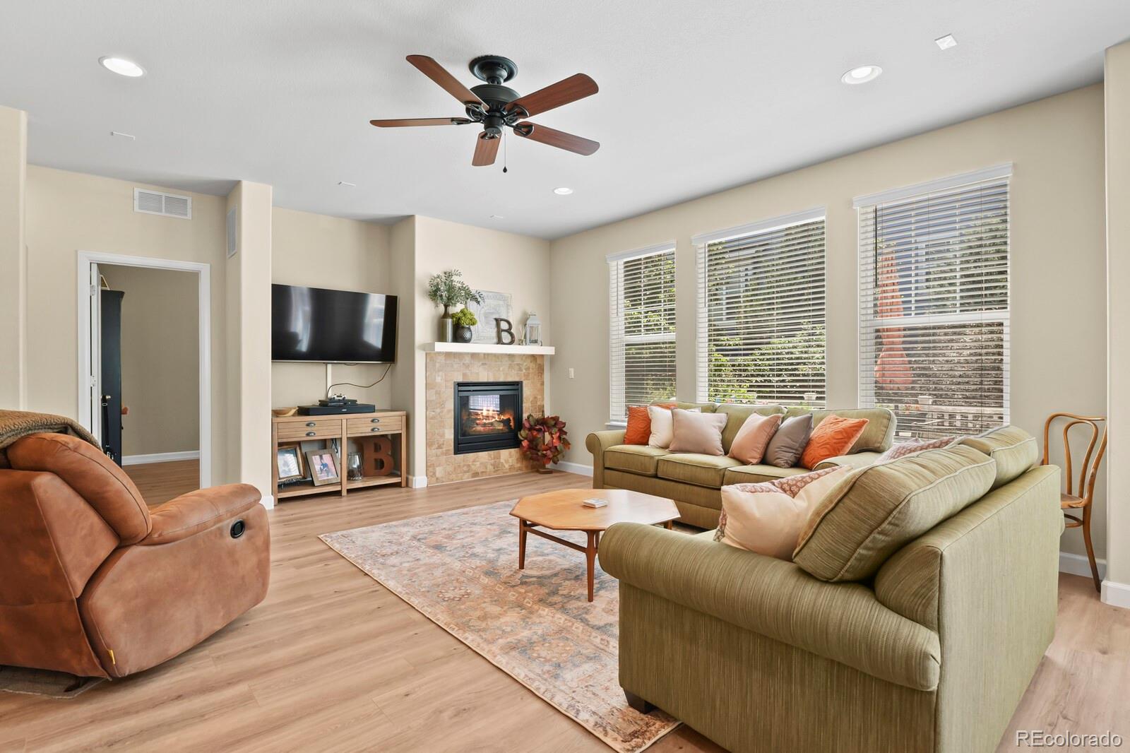 MLS Image #15 for 1430  sky rock way,castle rock, Colorado