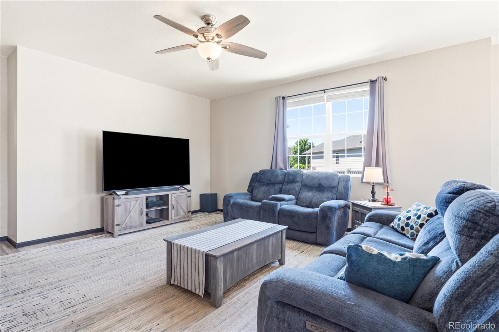 MLS Image #4 for 10447  stagecoach avenue,longmont, Colorado