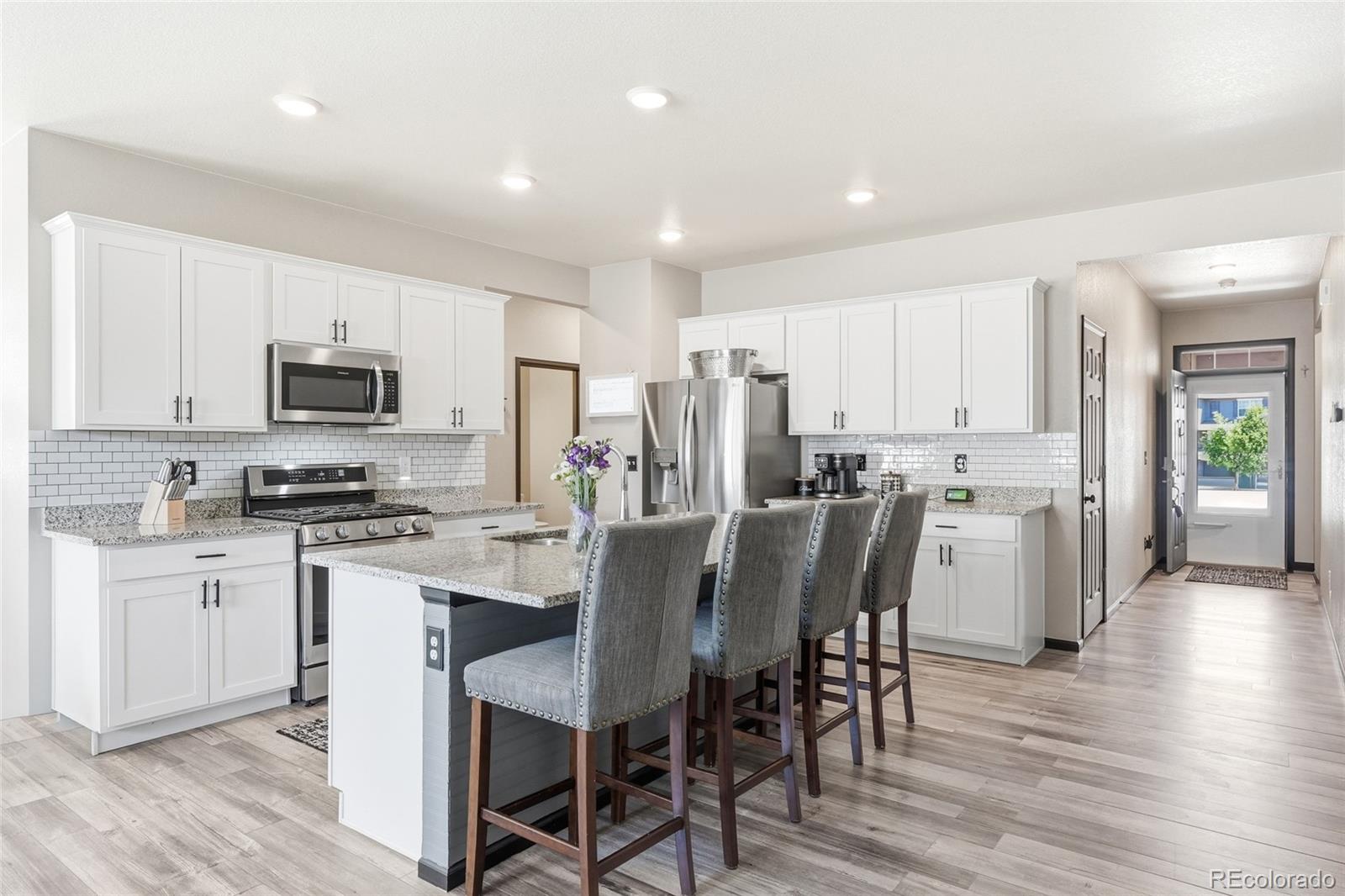 MLS Image #5 for 10447  stagecoach avenue,longmont, Colorado