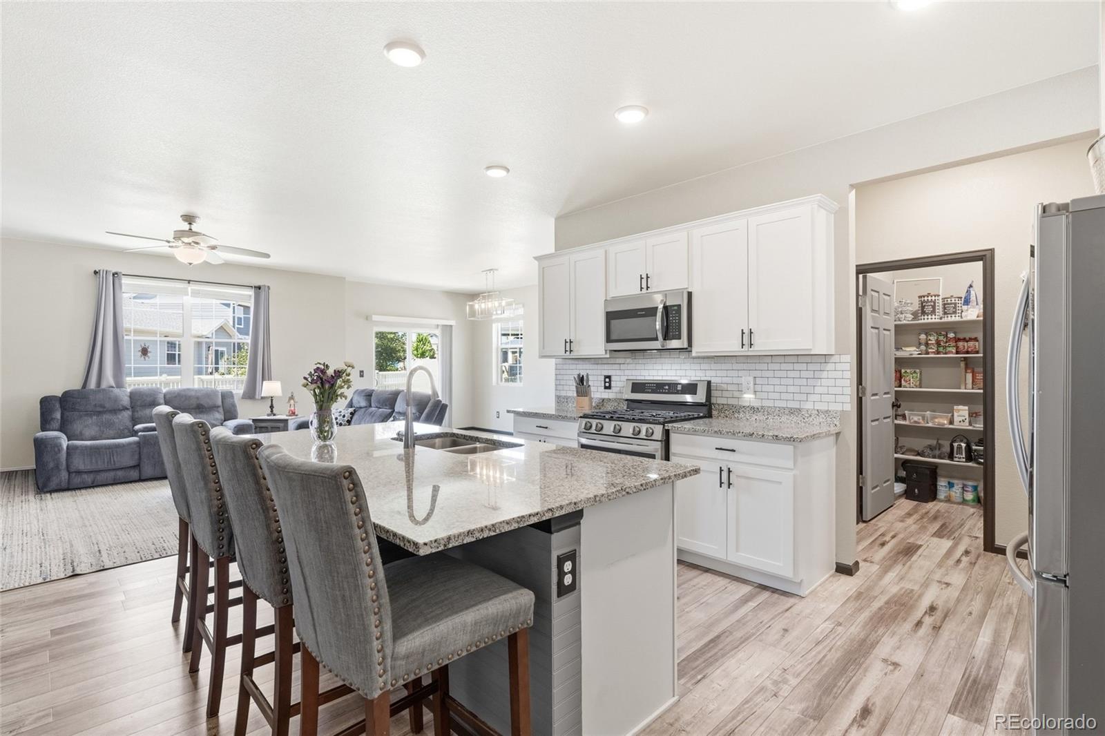 MLS Image #7 for 10447  stagecoach avenue,longmont, Colorado