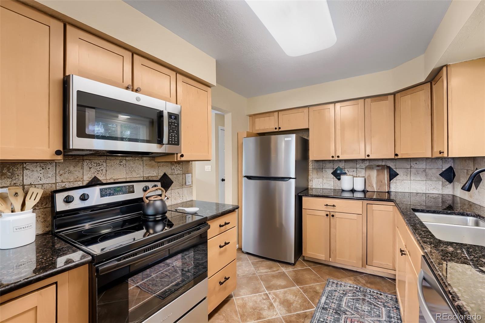MLS Image #3 for 7041 s quince street,englewood, Colorado