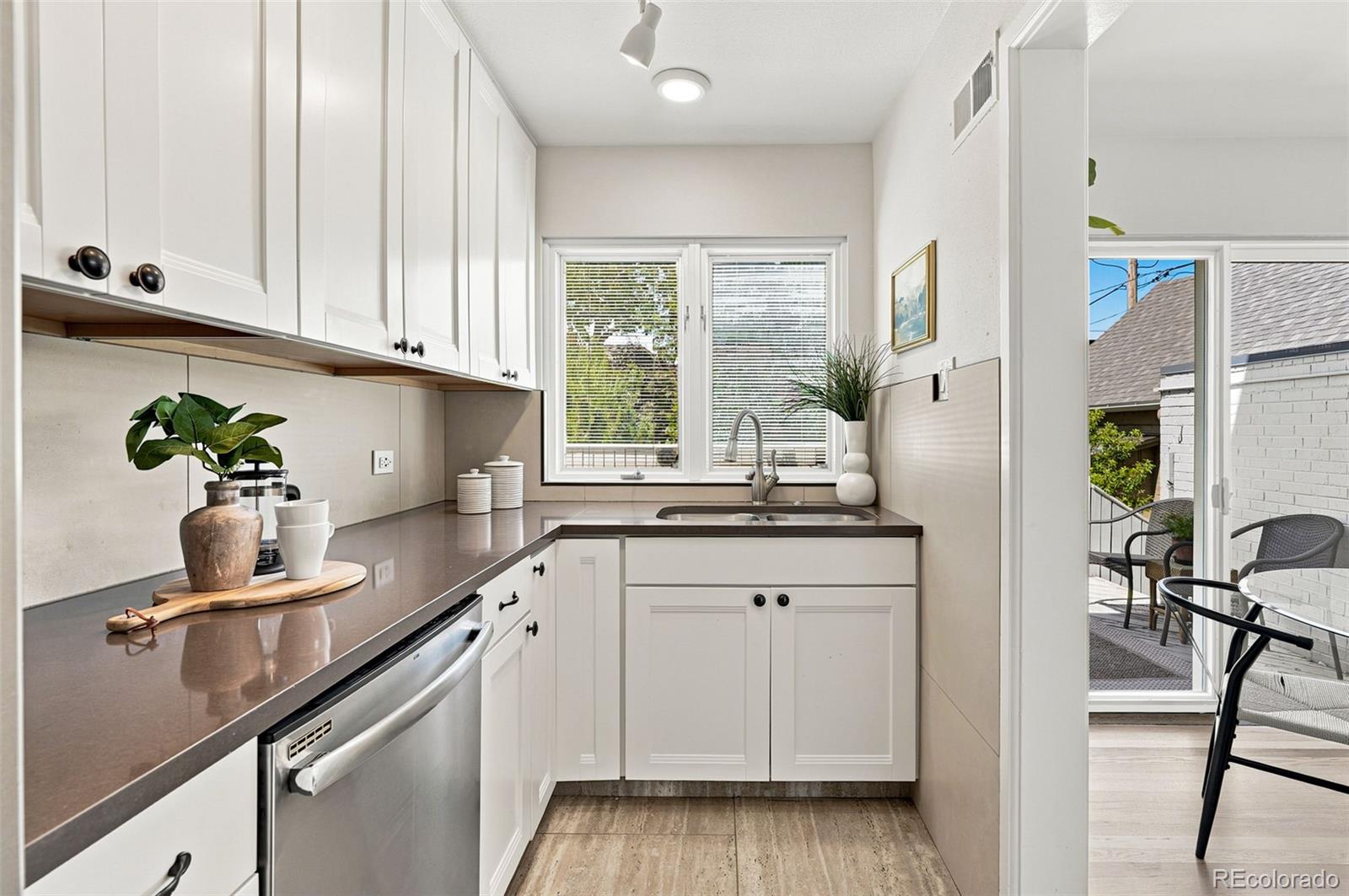 MLS Image #15 for 2219 e 11th avenue,denver, Colorado