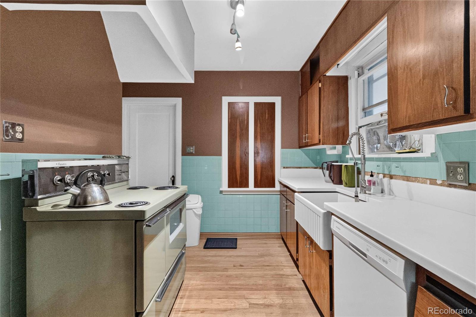 MLS Image #8 for 3040 w 39th avenue,denver, Colorado
