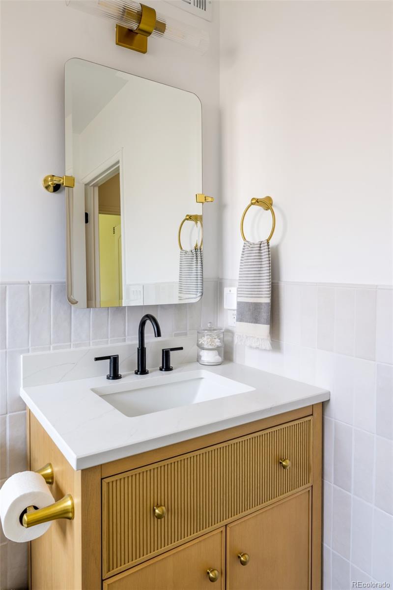 MLS Image #17 for 2560  locust street,denver, Colorado