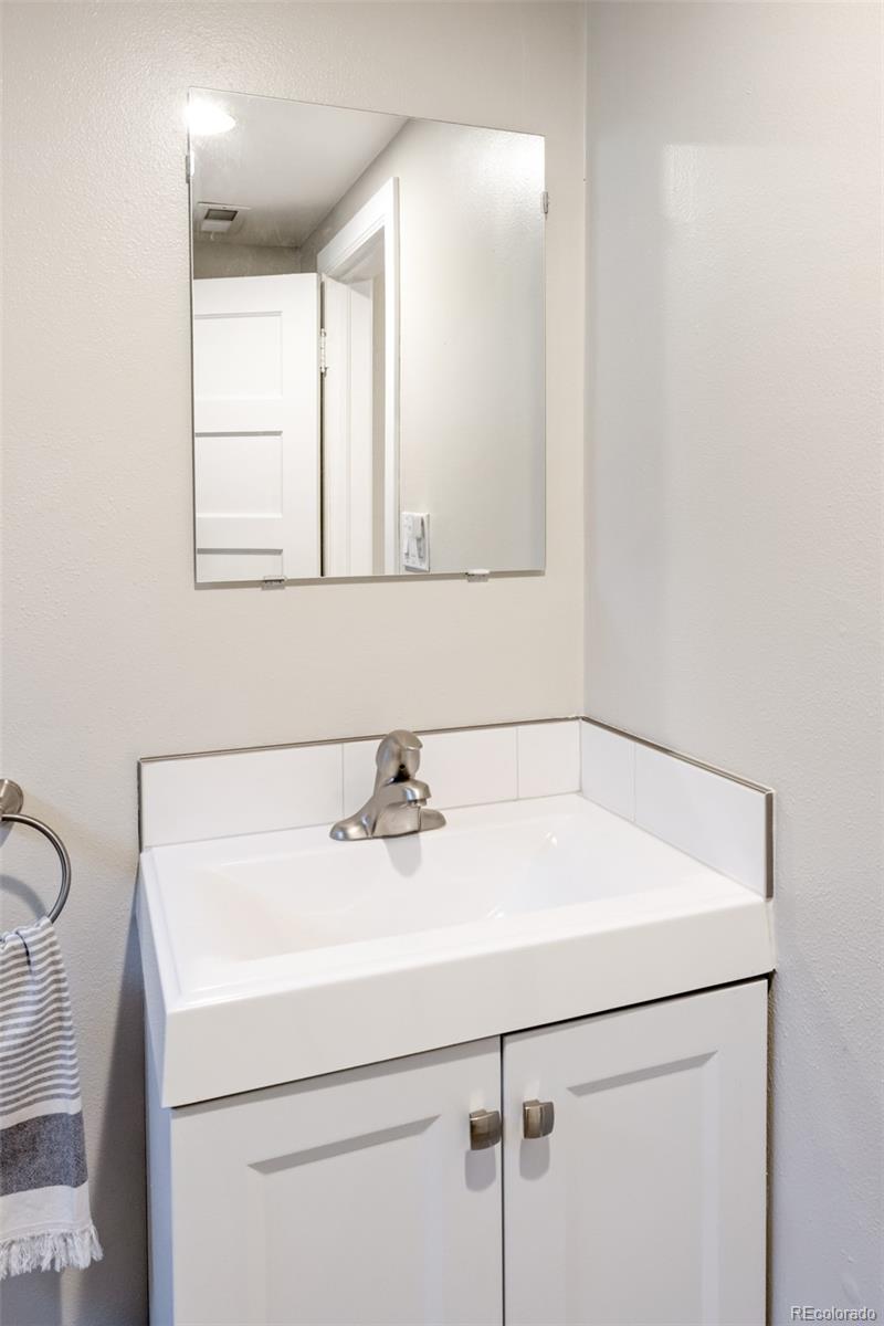 MLS Image #22 for 2560  locust street,denver, Colorado