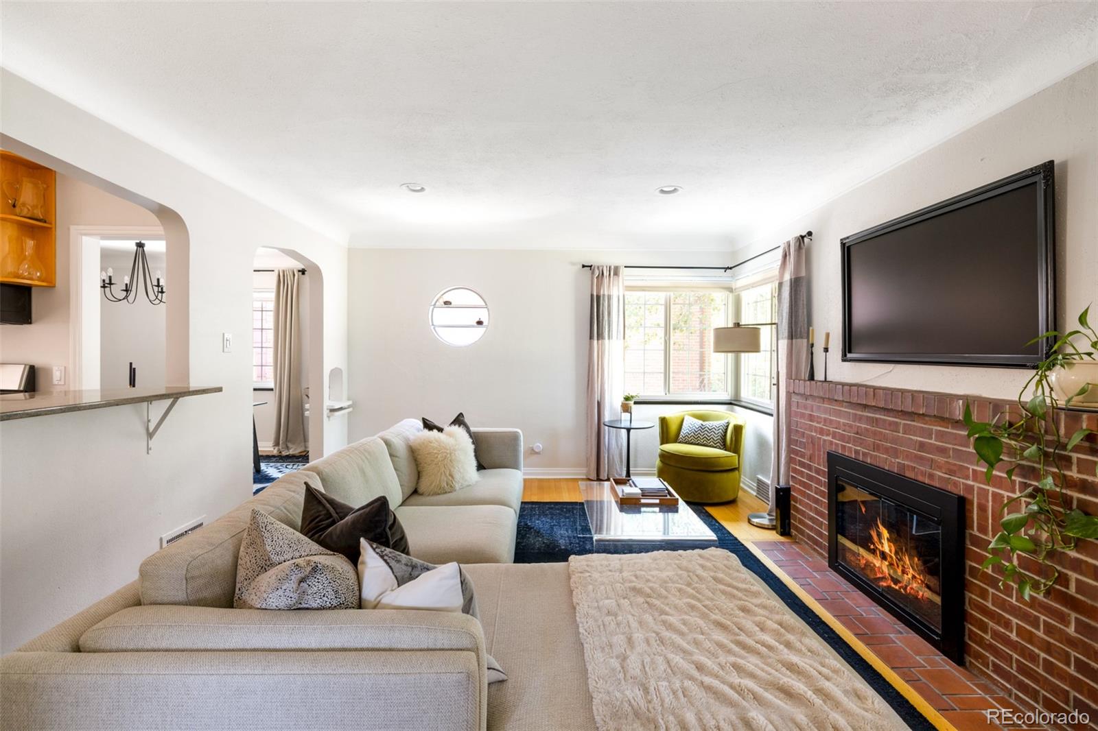 MLS Image #4 for 2560  locust street,denver, Colorado