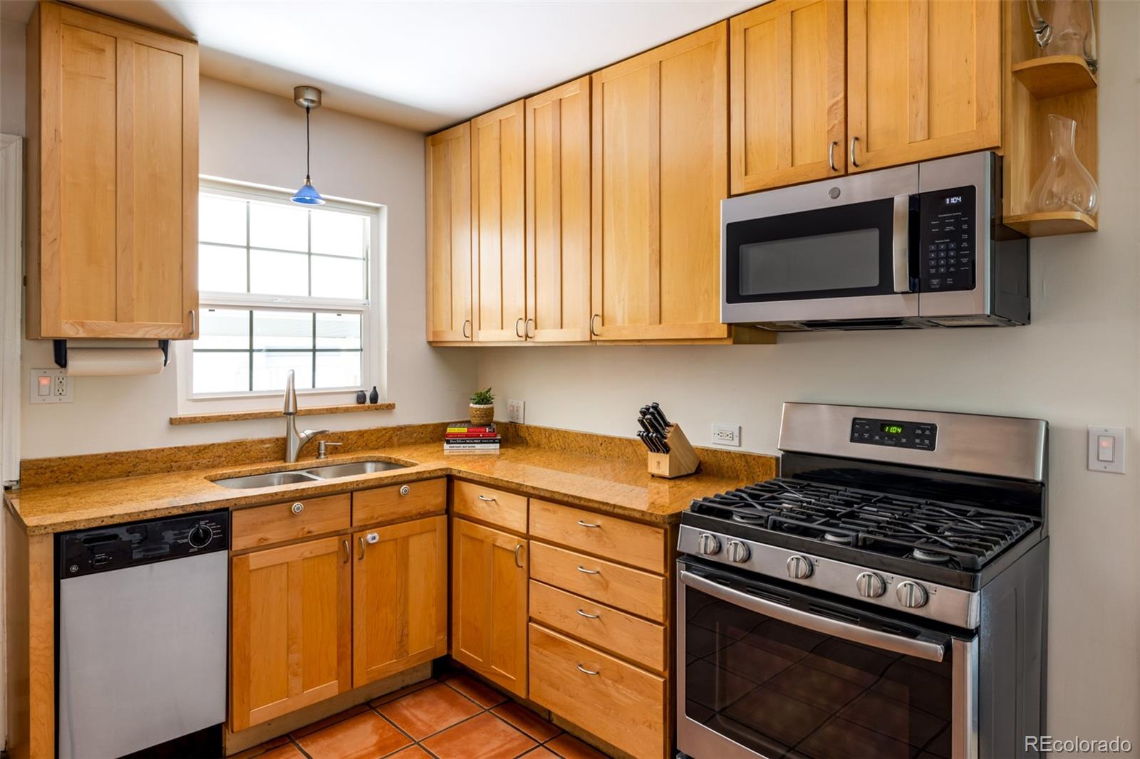 MLS Image #9 for 2560  locust street,denver, Colorado