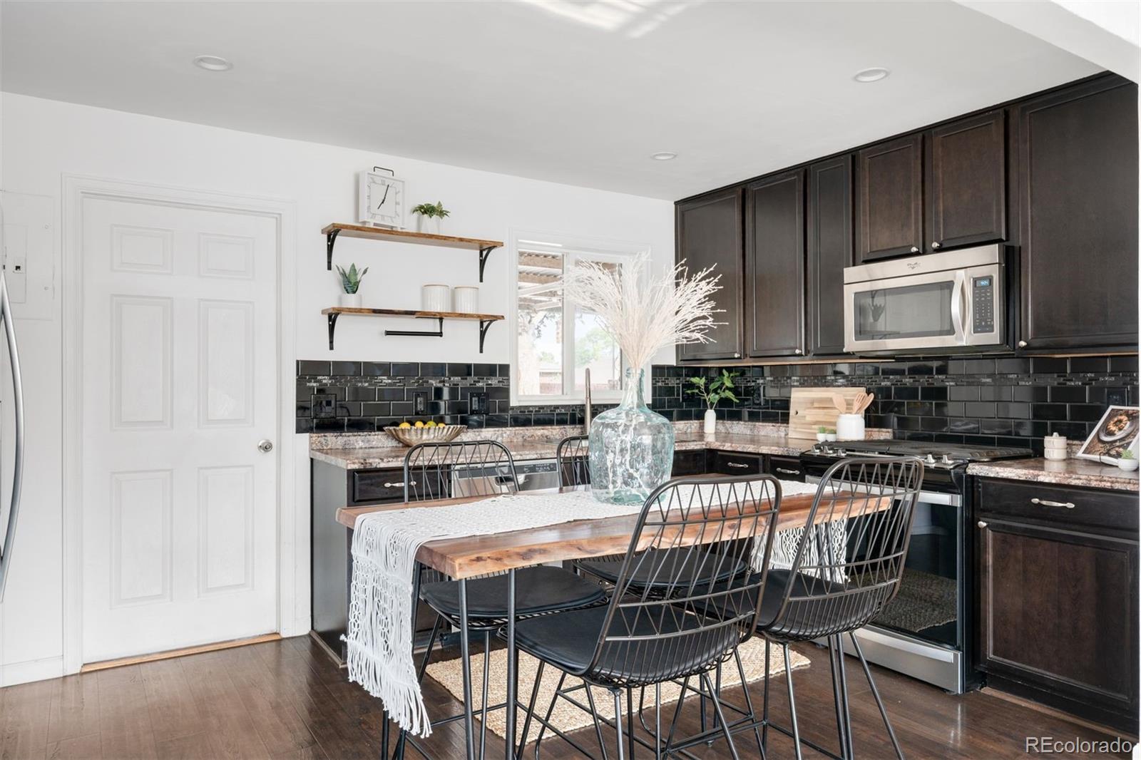 MLS Image #11 for 725 s pecos street,denver, Colorado