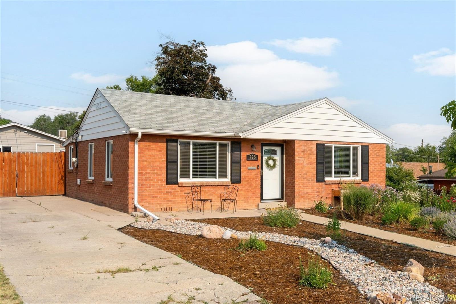 MLS Image #28 for 725 s pecos street,denver, Colorado