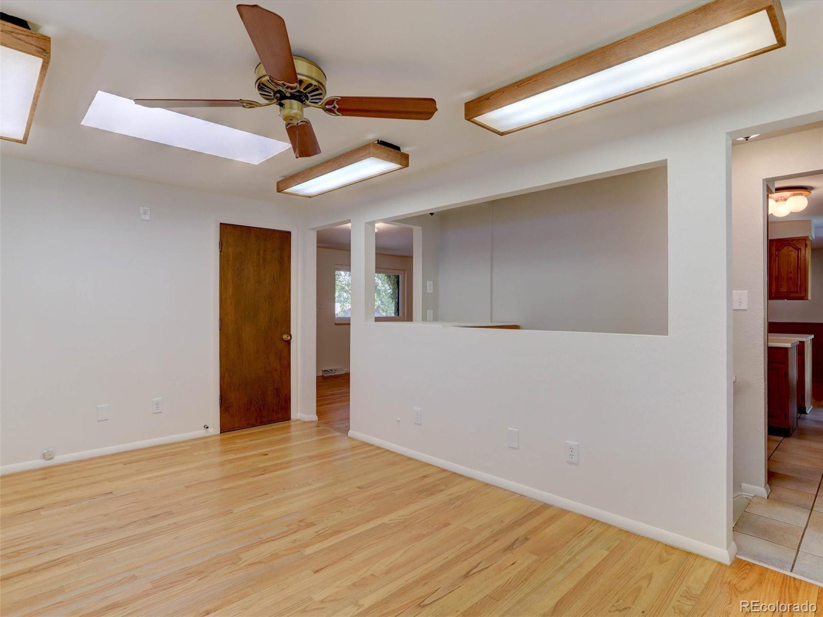 MLS Image #11 for 5677 s king street,littleton, Colorado