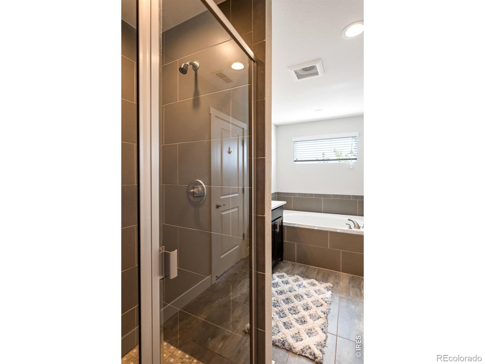 MLS Image #18 for 813  grandview mdws drive,longmont, Colorado