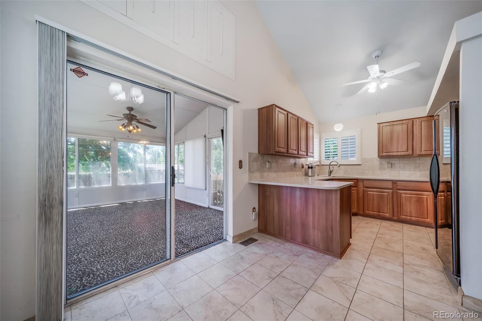 MLS Image #10 for 20460 e 45th avenue,denver, Colorado