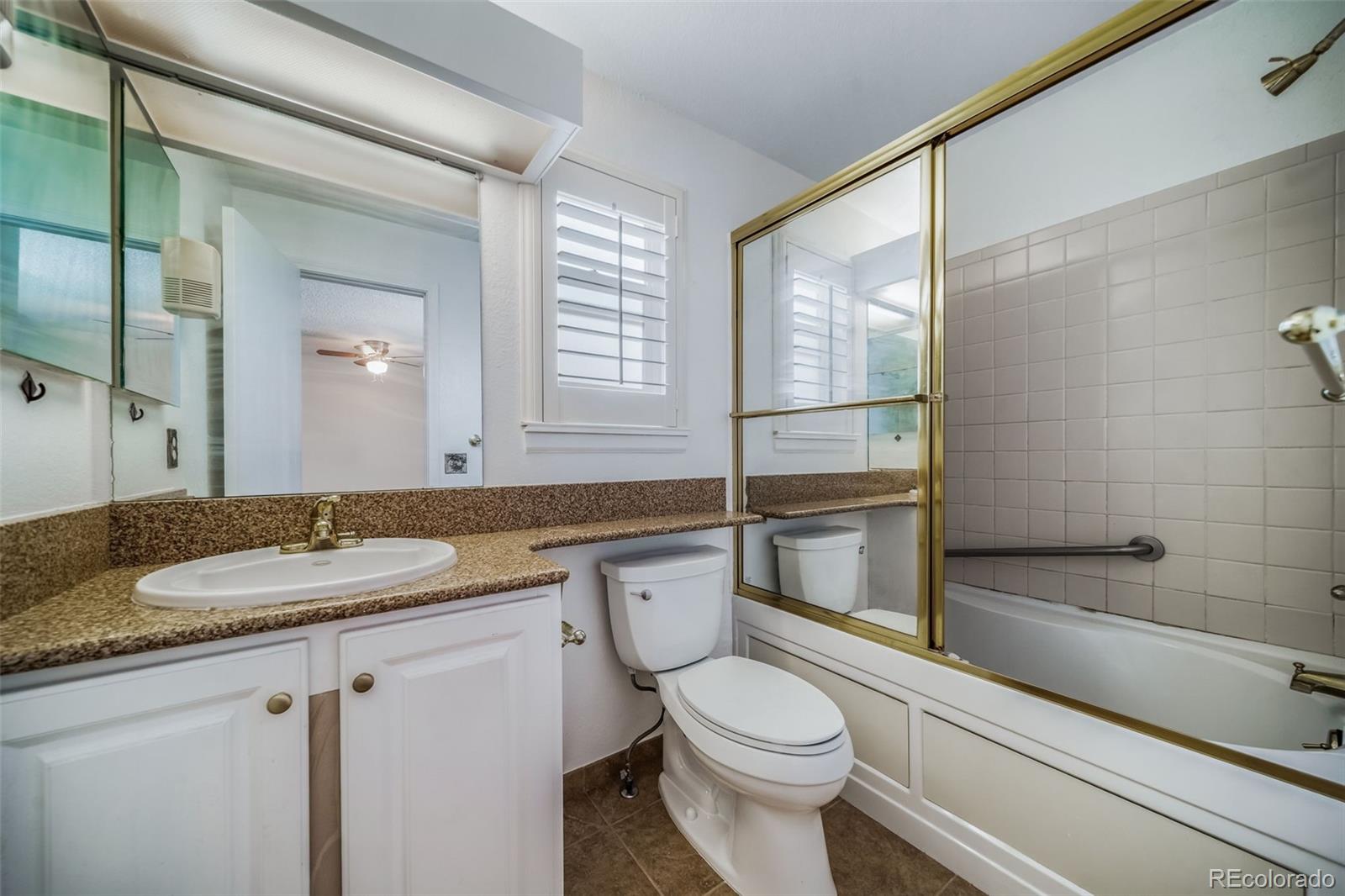 MLS Image #26 for 20460 e 45th avenue,denver, Colorado
