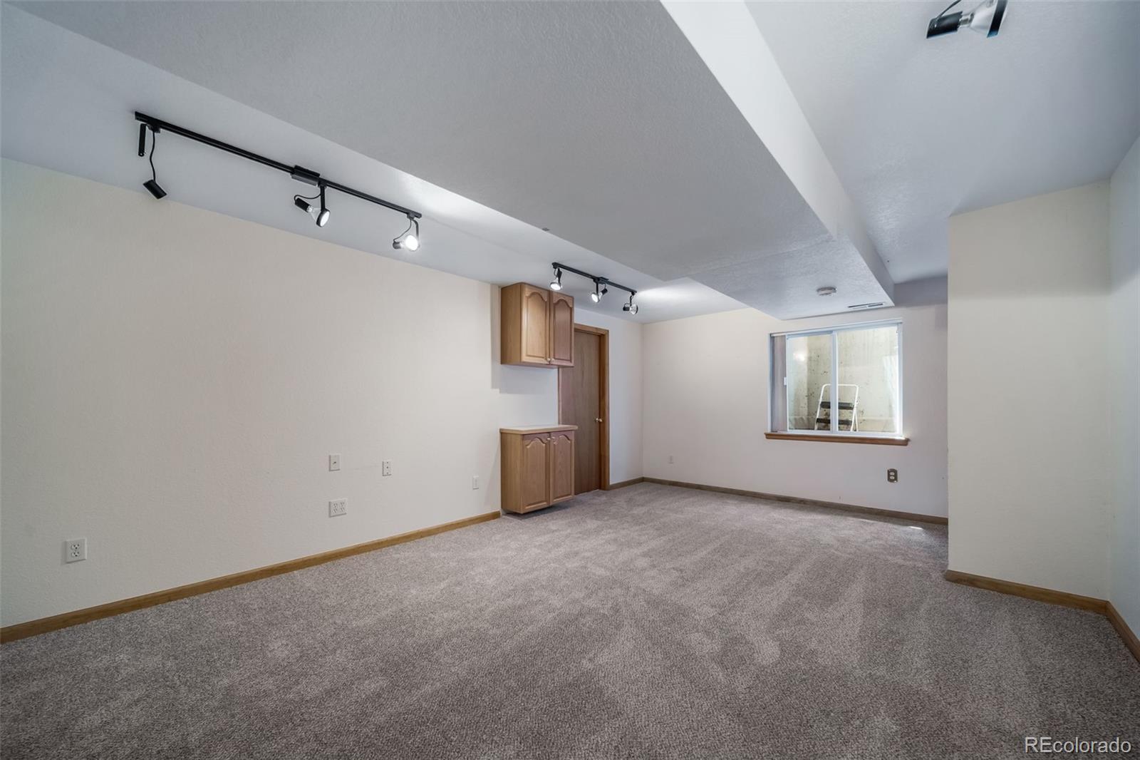 MLS Image #35 for 20460 e 45th avenue,denver, Colorado