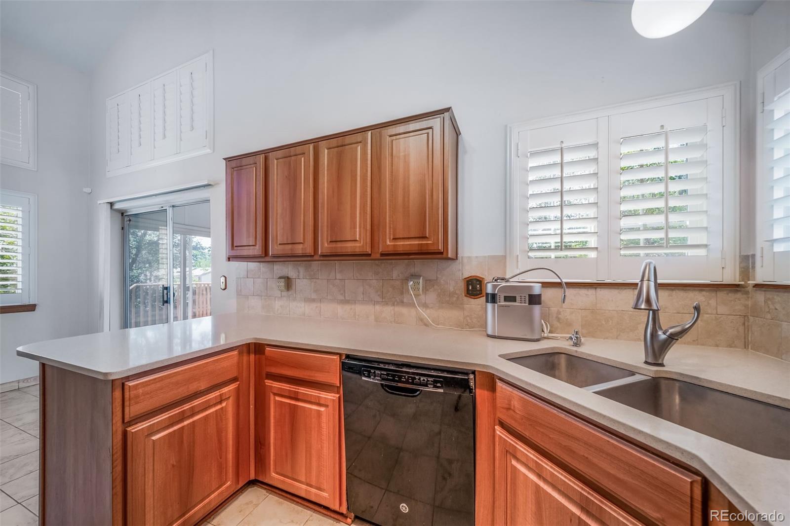 MLS Image #7 for 20460 e 45th avenue,denver, Colorado
