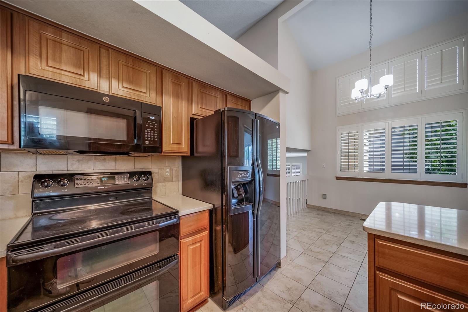 MLS Image #8 for 20460 e 45th avenue,denver, Colorado