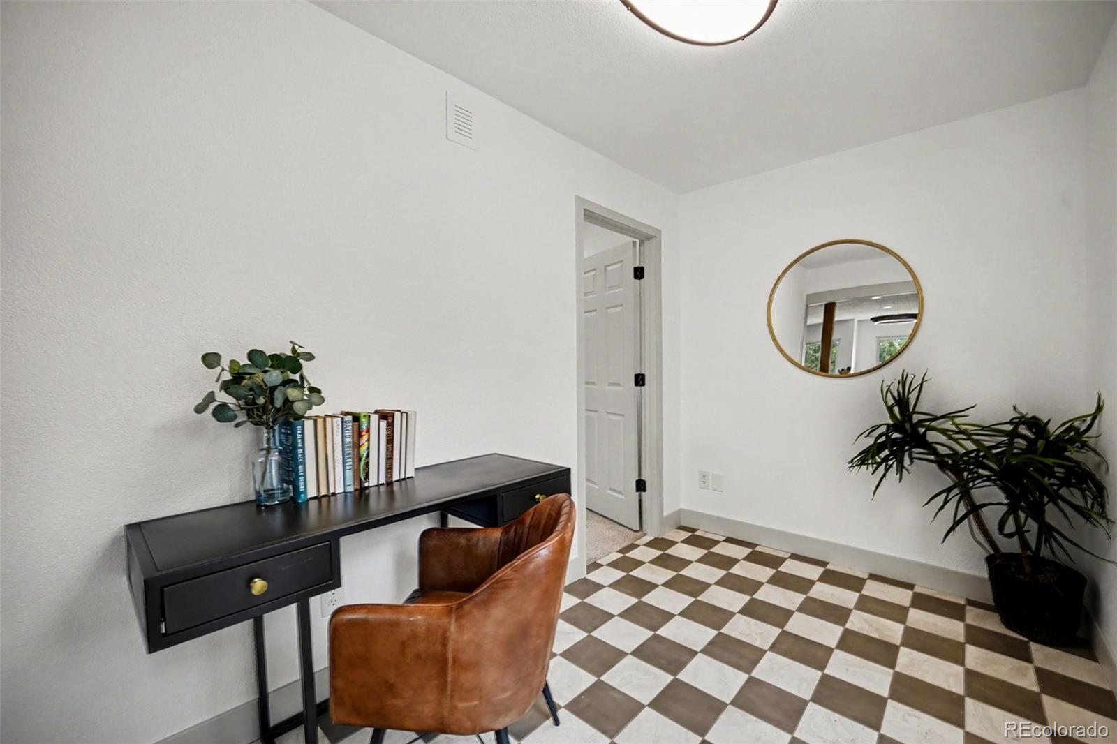 MLS Image #11 for 4770 e amherst avenue,denver, Colorado