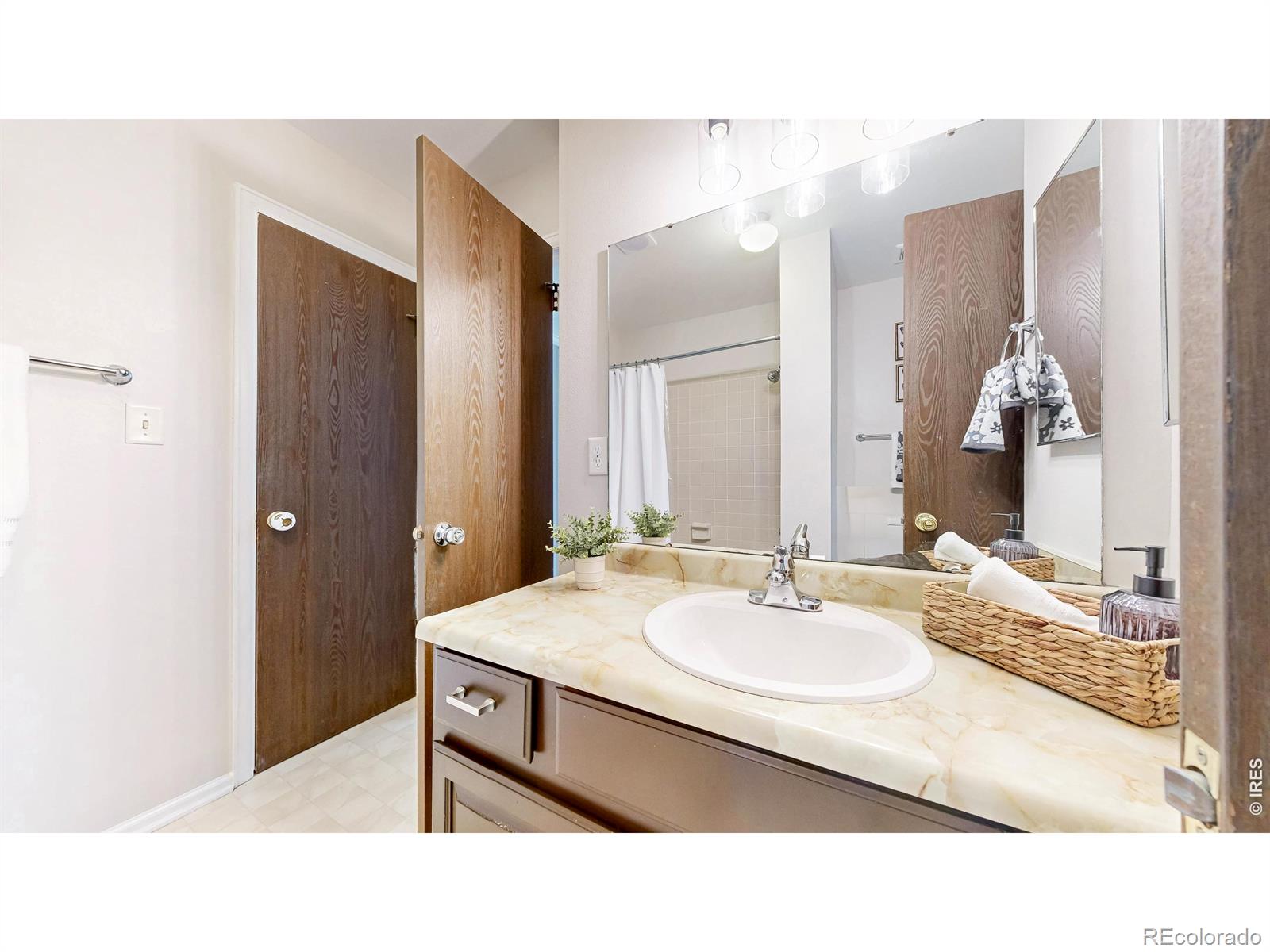 MLS Image #25 for 2924  ross drive,fort collins, Colorado