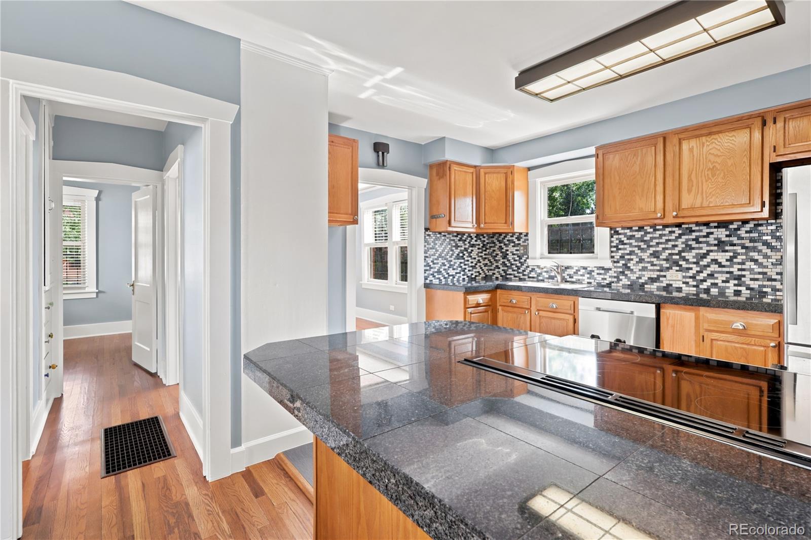 MLS Image #13 for 3124 w 45th avenue,denver, Colorado