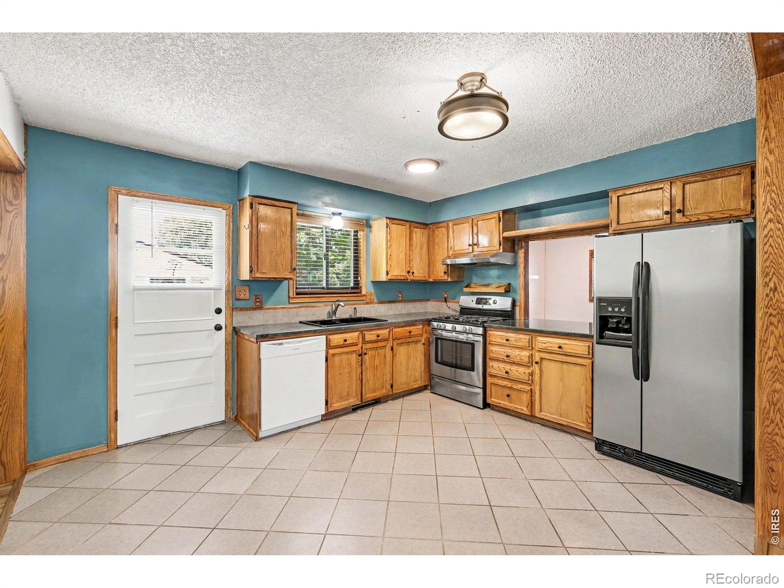 MLS Image #10 for 1320  garden circle,longmont, Colorado