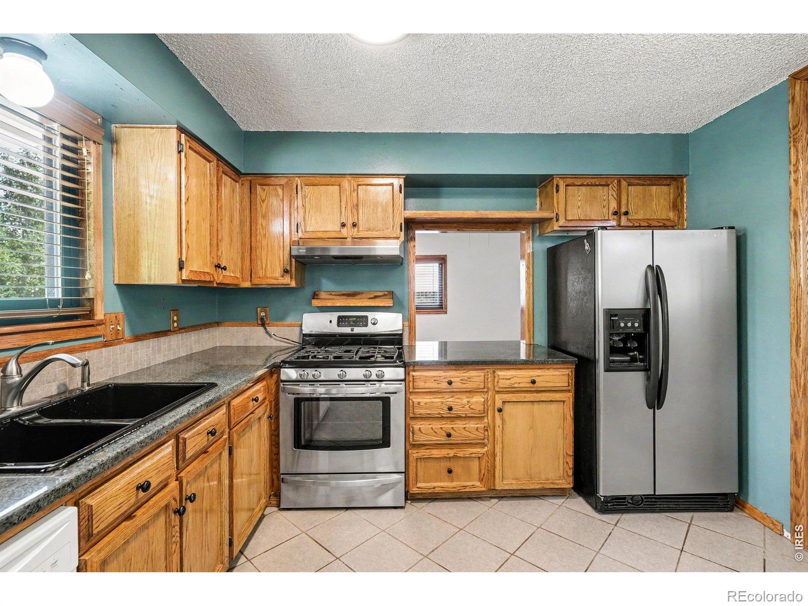 MLS Image #11 for 1320  garden circle,longmont, Colorado