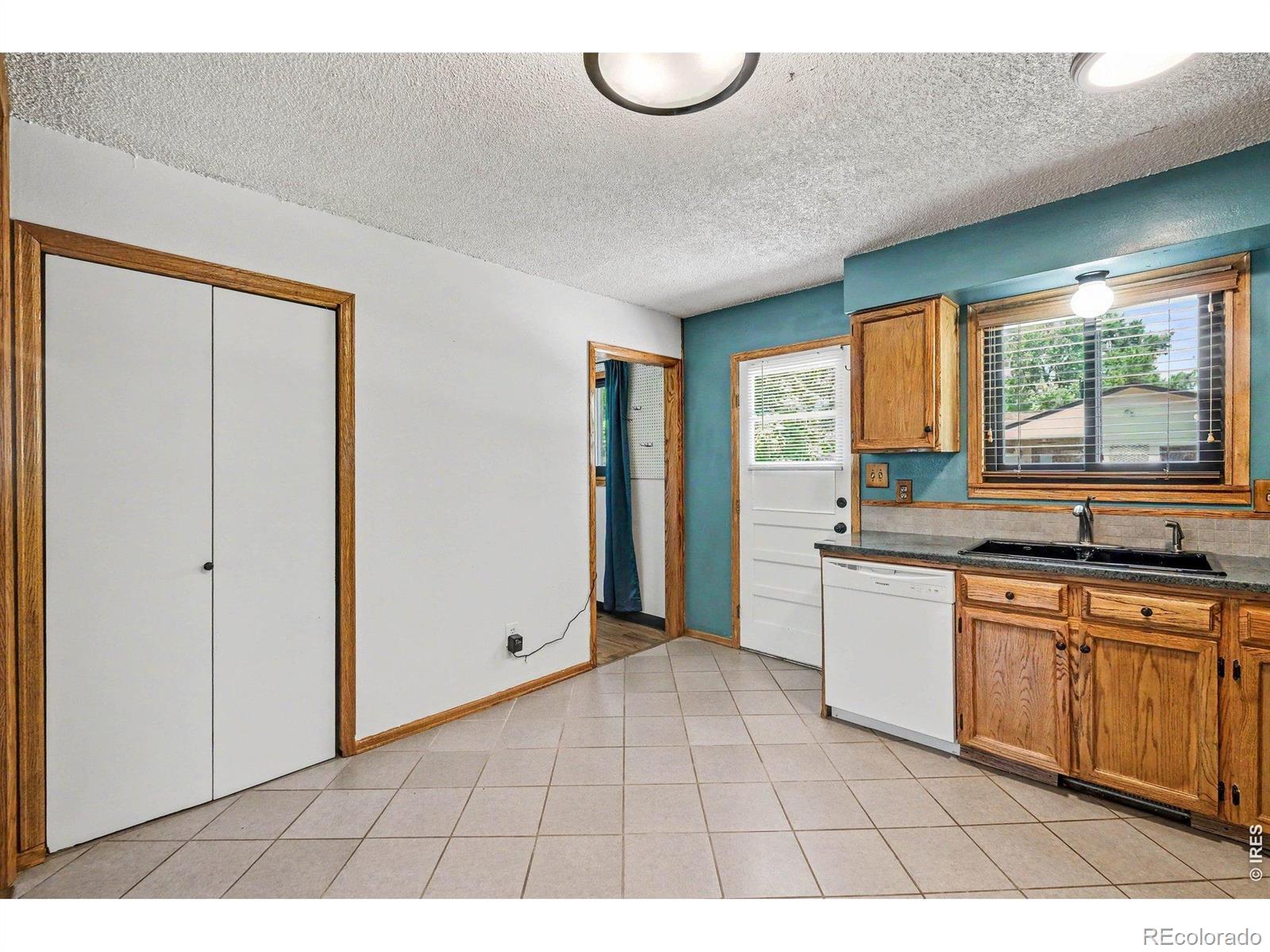 MLS Image #9 for 1320  garden circle,longmont, Colorado