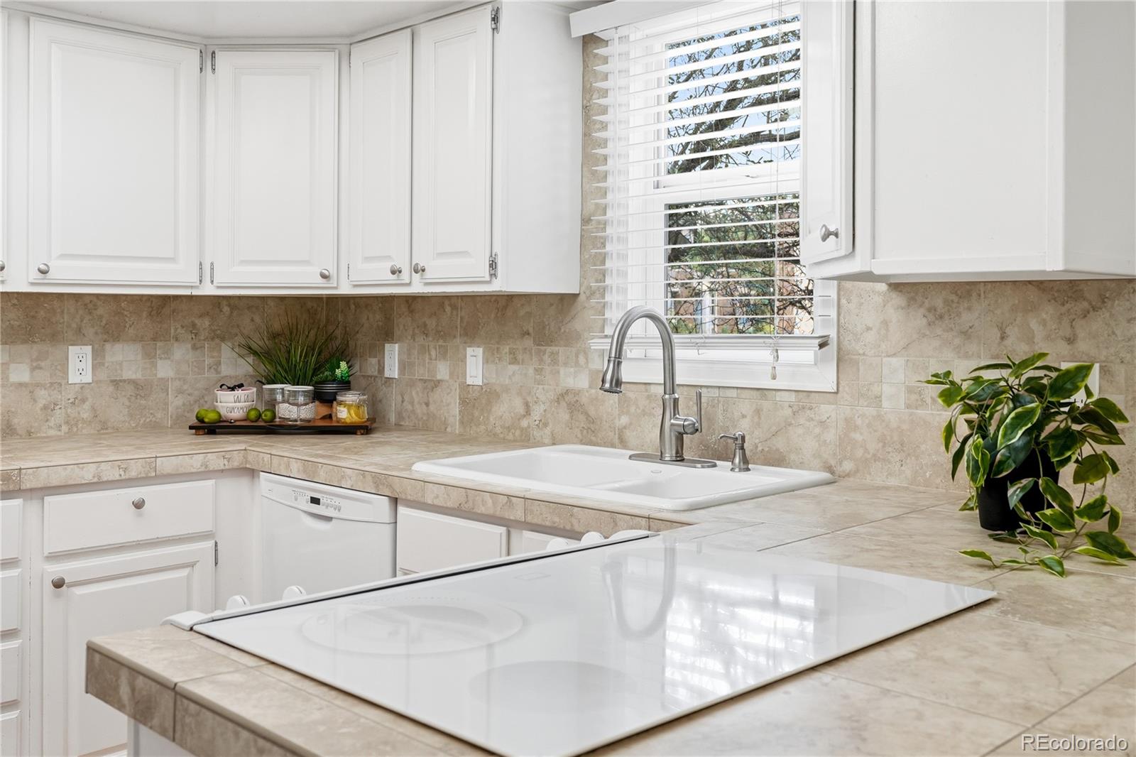 MLS Image #17 for 2830 s kenton court ,aurora, Colorado