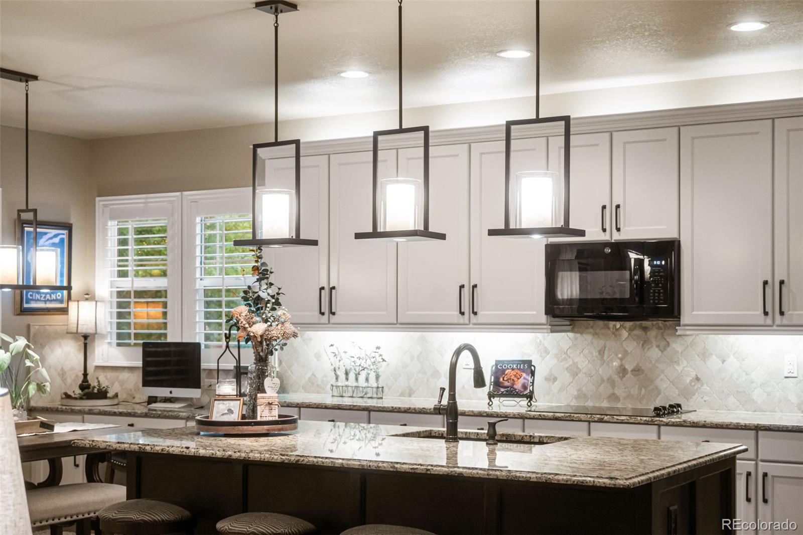 MLS Image #14 for 24619 e moraine place,aurora, Colorado