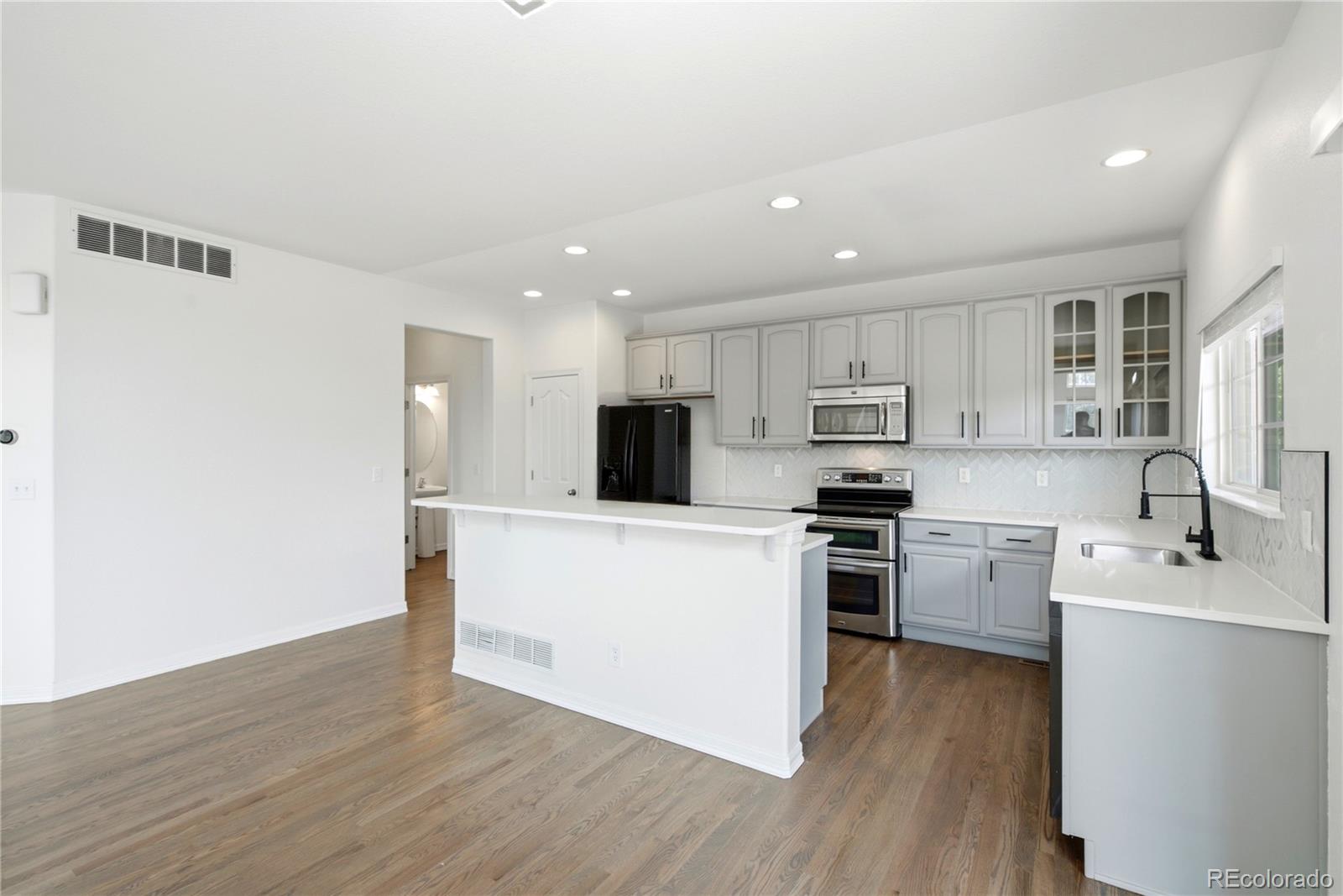 MLS Image #10 for 122 n de gaulle street,aurora, Colorado
