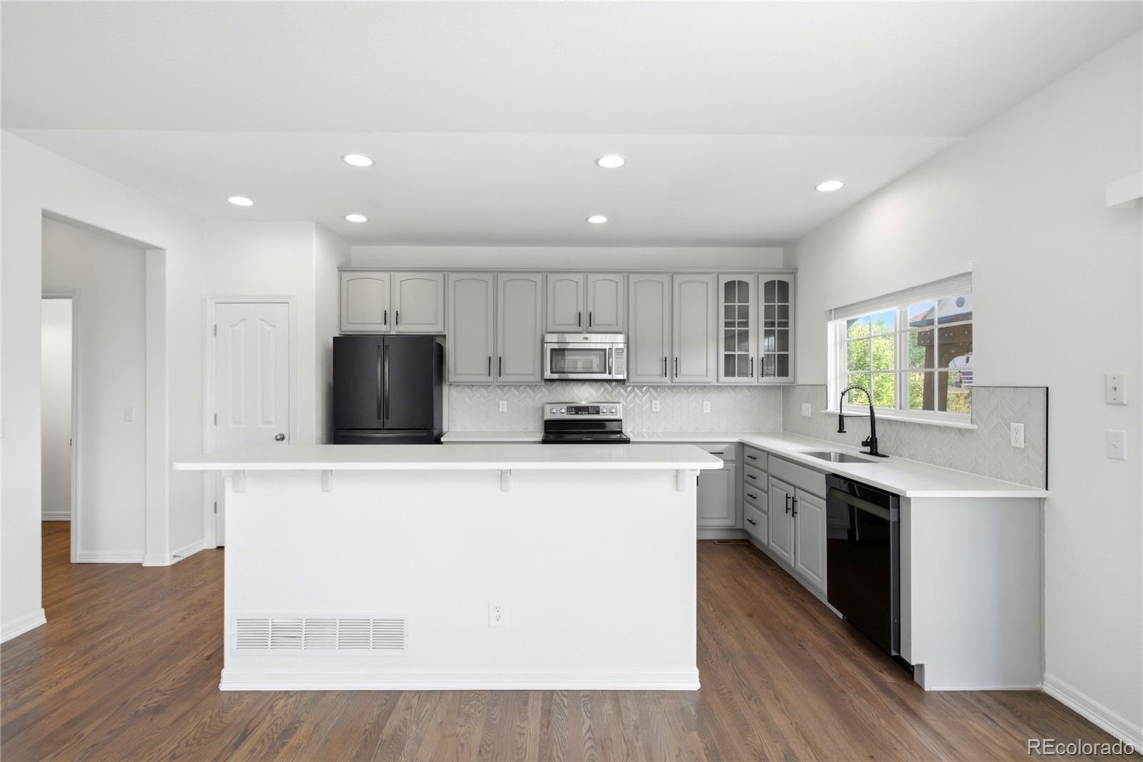MLS Image #11 for 122 n de gaulle street,aurora, Colorado
