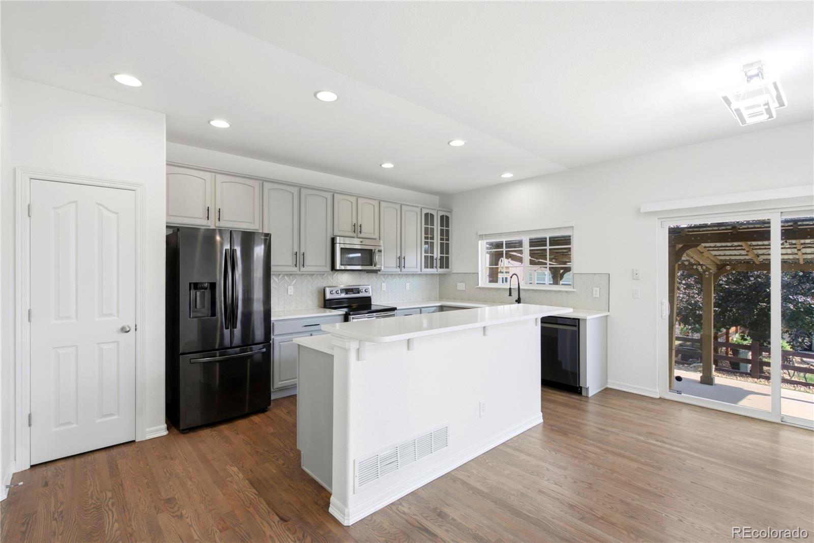 MLS Image #13 for 122 n de gaulle street,aurora, Colorado