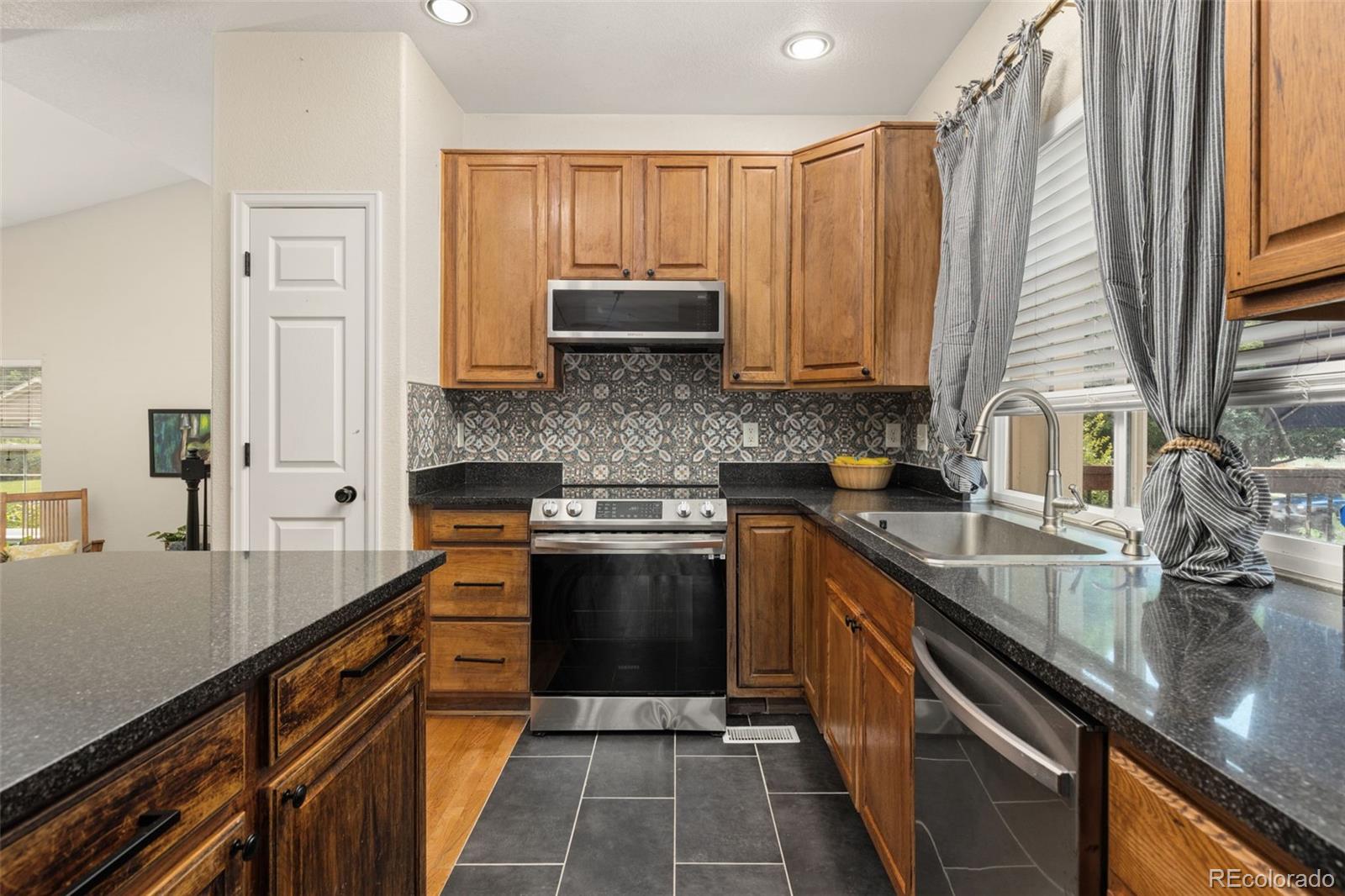 MLS Image #12 for 14112  adam court,broomfield, Colorado