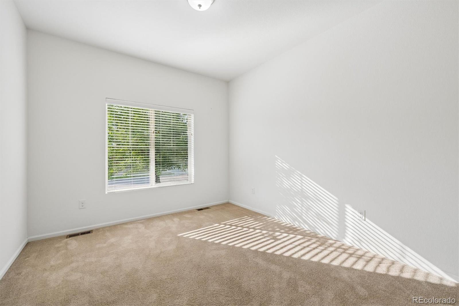 MLS Image #13 for 10536  racine way,commerce city, Colorado