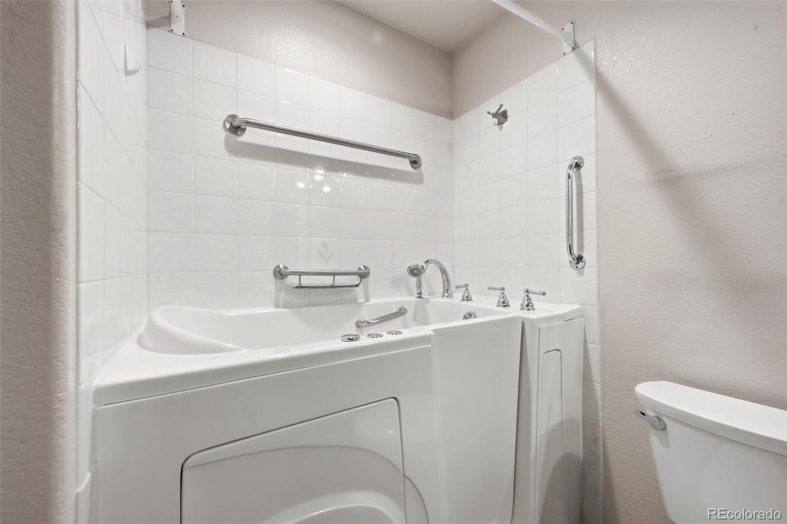 MLS Image #20 for 40  regency boulevard g,pueblo, Colorado