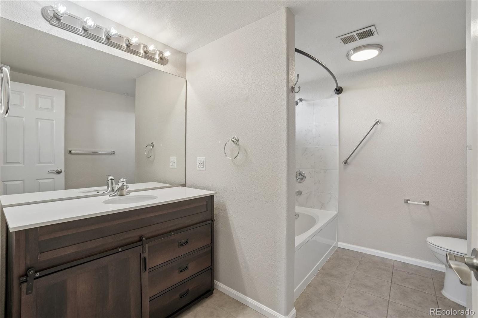 MLS Image #21 for 10787  twenty mile road 305,parker, Colorado