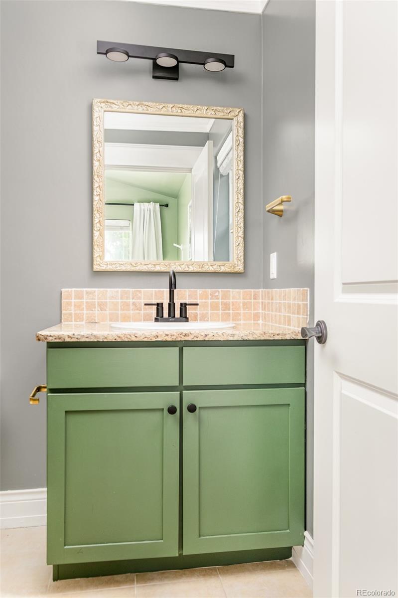 MLS Image #17 for 704  albion street,denver, Colorado