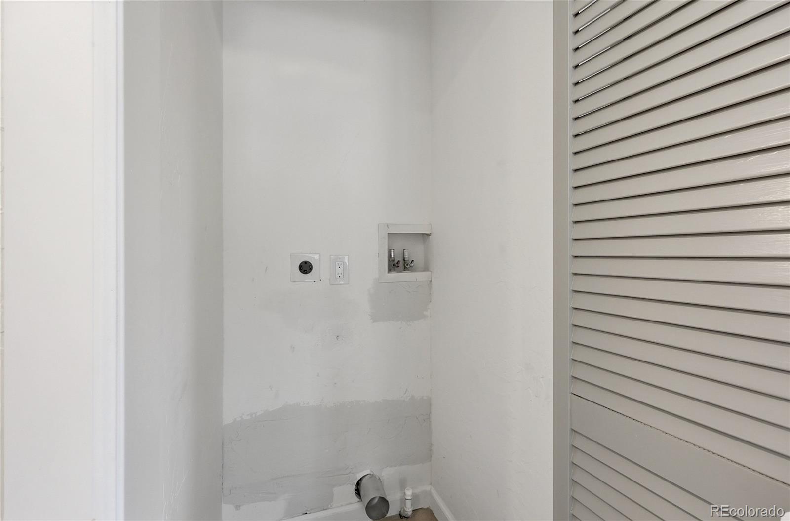 MLS Image #14 for 1143  longwood avenue,pueblo, Colorado