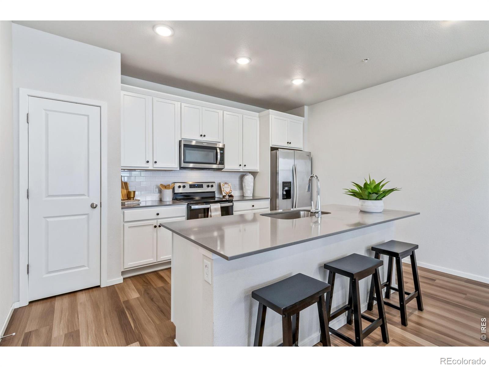 MLS Image #8 for 533  vicot way,fort collins, Colorado