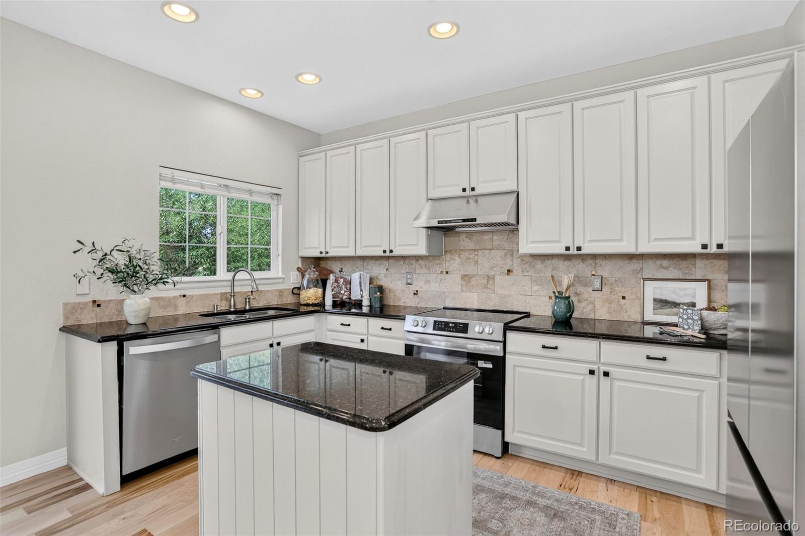 MLS Image #14 for 3555  castle peak avenue,superior, Colorado